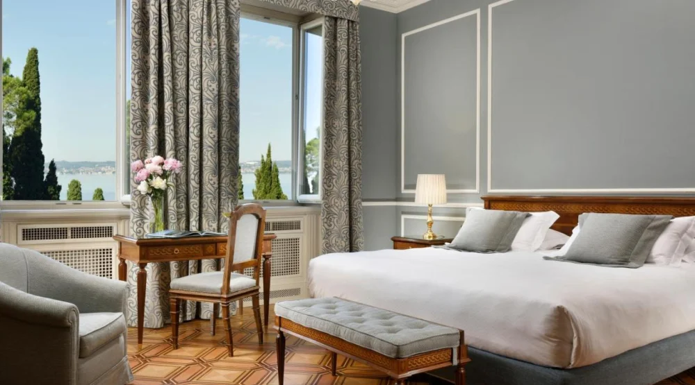 Deluxe Villa at Villa Cortine Palace Hotel