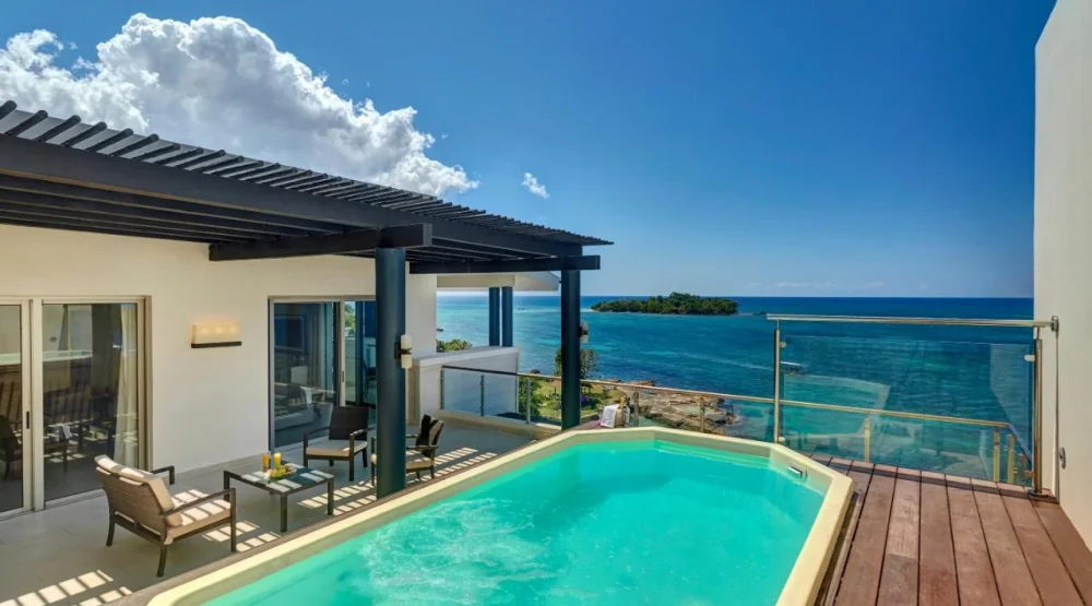 Luxury Penthouse One Bedroom Suite Ocean View Terrace Jacuzzi Diamond Club at Hideaway At Royalton Negril