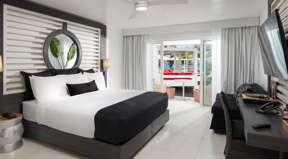 Junior Suite with Ocean View and Cabana at S Hotel Montego Bay
