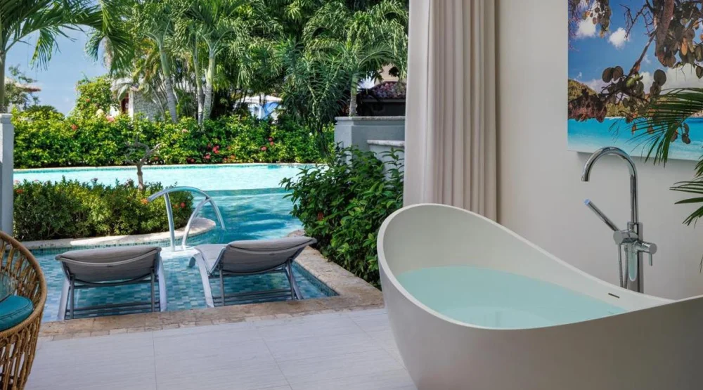 Crystal Lagoon Swim-up Club Elite Luxury Room W/ Patio Tranquility Soaking Tub at Sandals Montego Bay