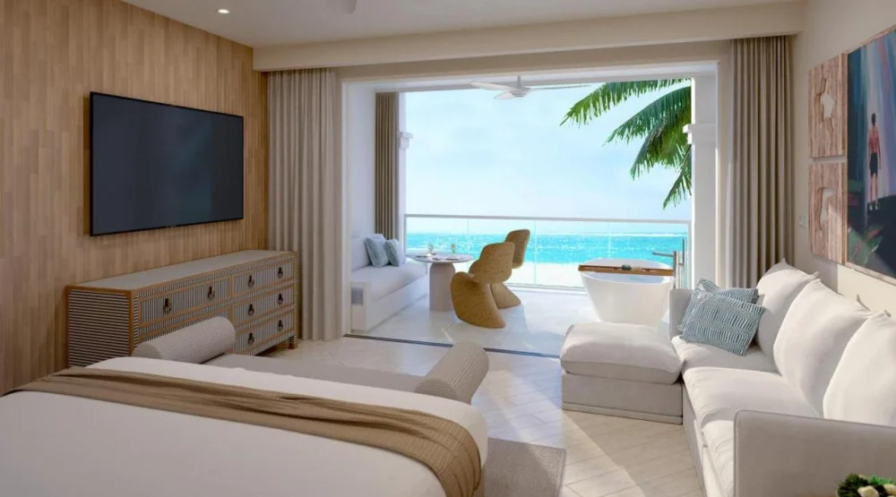 Beachfront Club Suite W/ Balcony Tranquility Soaking Tub at Sandals Royal Caribbean