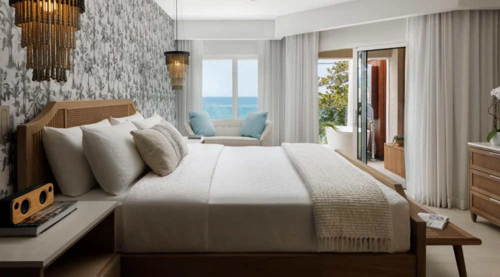 Longbeach Beachfront One Bedroom Butler Suite W/ Balcony at Sandals South Coast