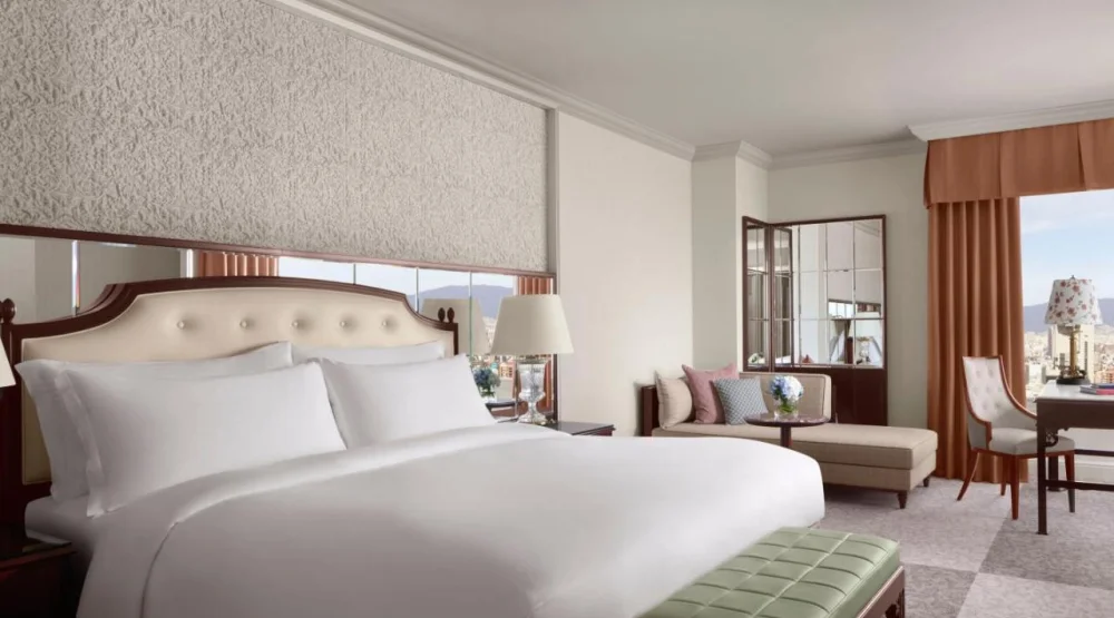 Skyview Deluxe Room, Guest Room, One King, City View at The Ritz-Carlton Osaka