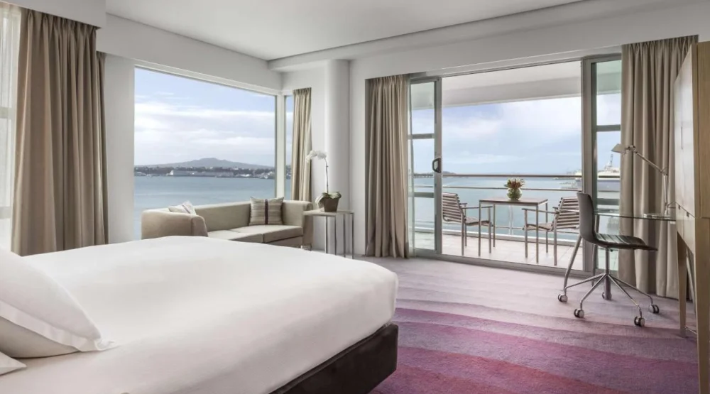 Deluxe King Room with Premium Harbor View at Hilton Auckland