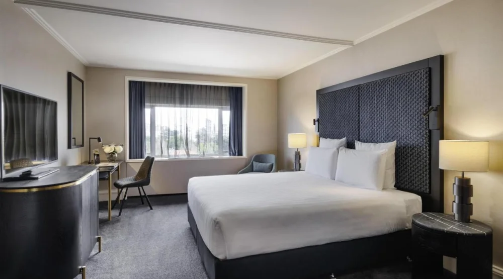 Deluxe King Room at Pullman Auckland