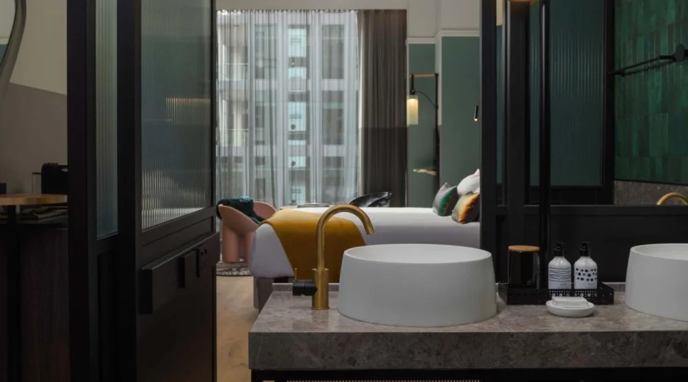 Deluxe King Room at QT Auckland