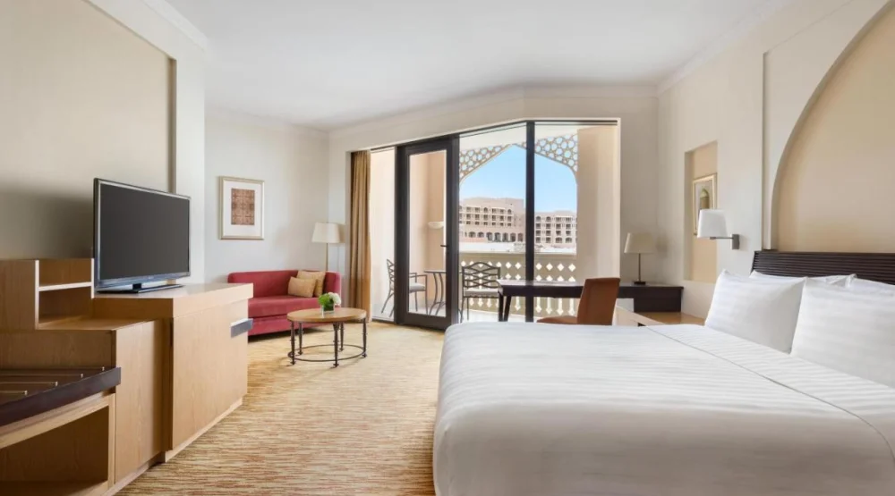 Deluxe King Room at Shangri-La Barr Al Jissah Resort & Spa